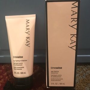 Mary Kay TimeWise Age Fighting Moisturizer